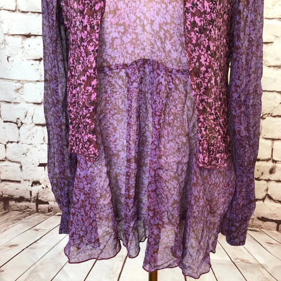 CAbi #823 Sonnet Silk Boho Sheer Floral Print‎ Top - Picture 3 of 8